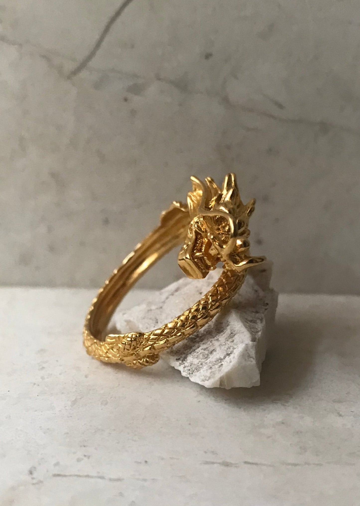 Naga Naga Ring