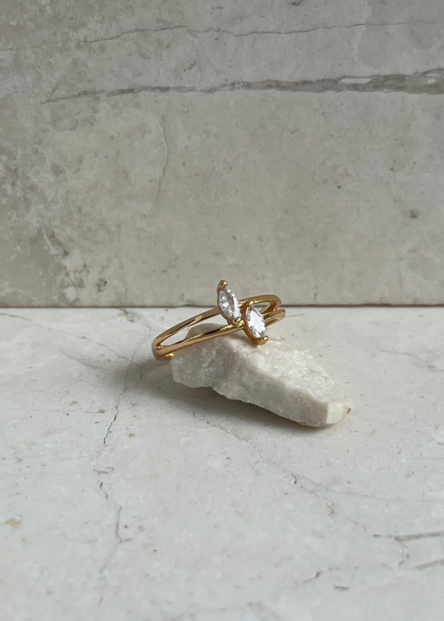 Double Dutch Ring