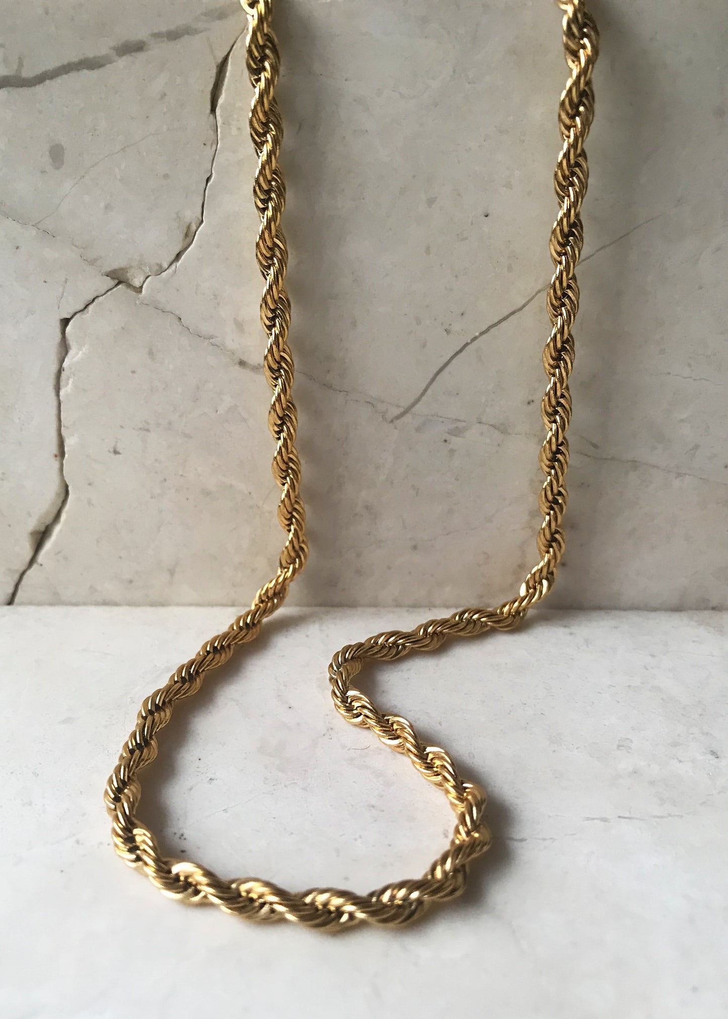 Thick Twisted Chain