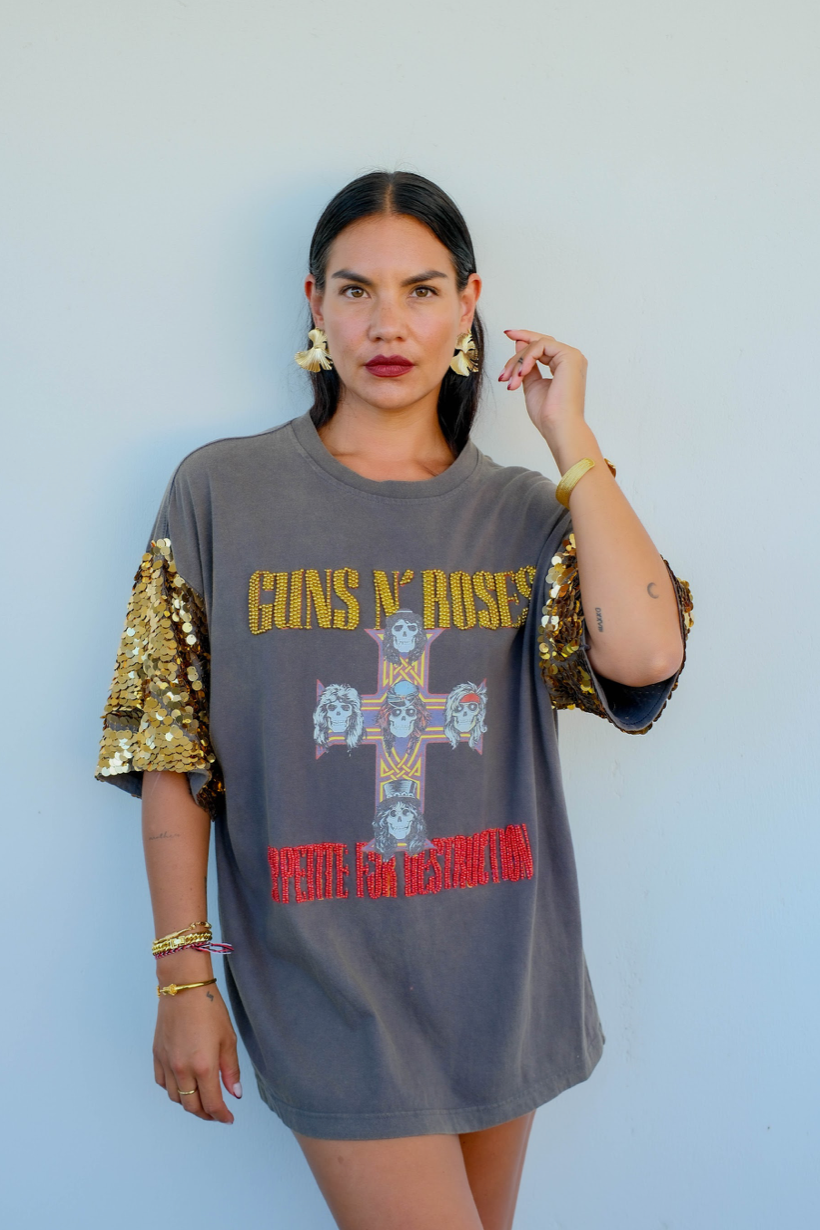 G*ns & Roses Tee