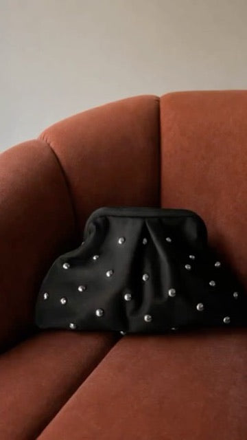 The Saint Clutch - Black
