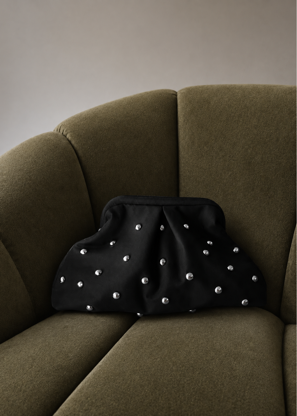 The Saint Clutch - Black