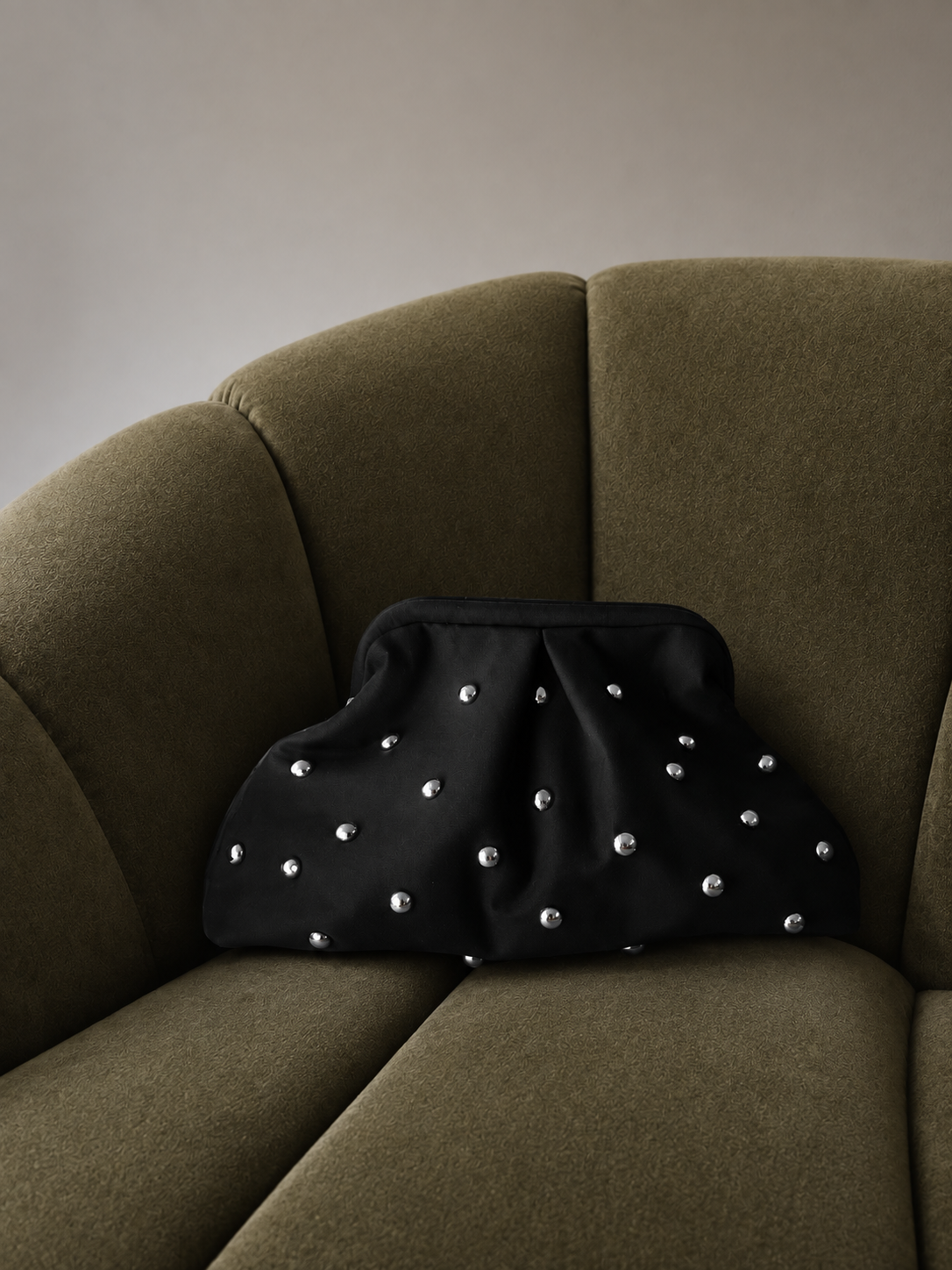 The Saint Clutch - Black