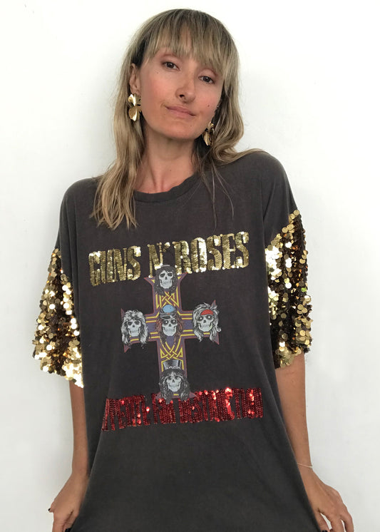 G*ns & Roses Tee